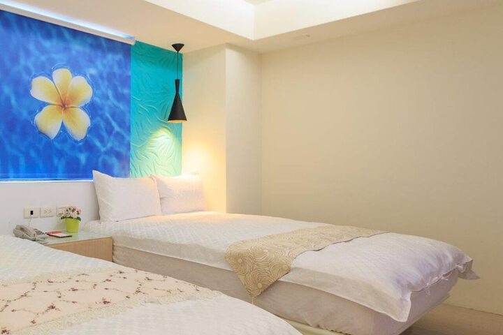 Room 42 of 60