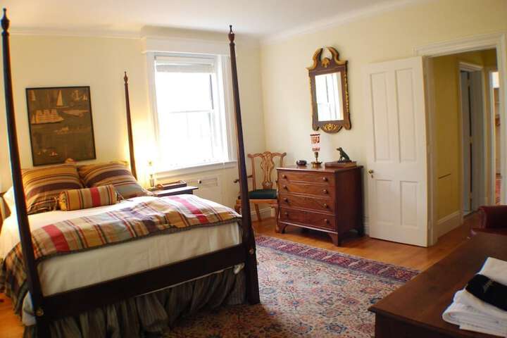 Room 3 of 25