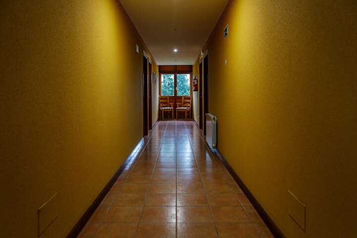 Ballroom/Hall 43 of 50