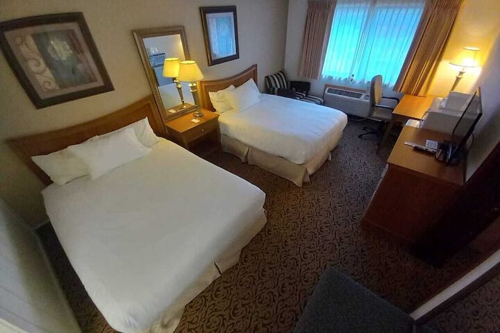 Room 8 of 26