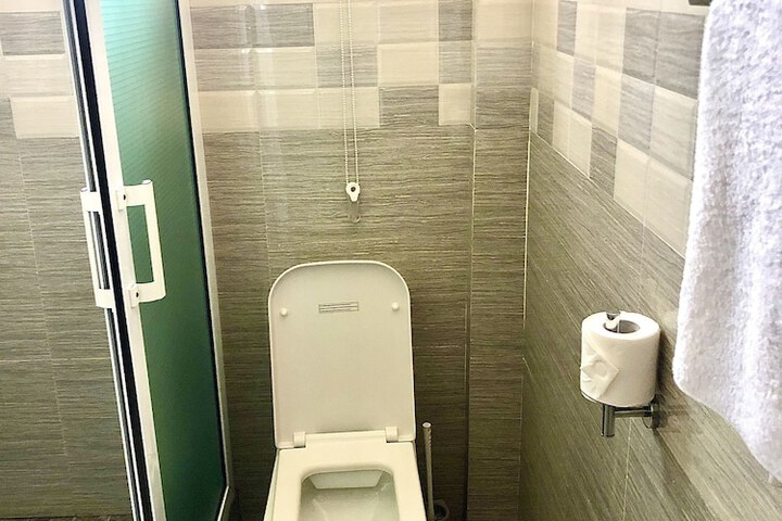 Room 121 of 138