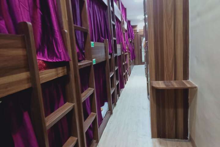 Room 12 of 14