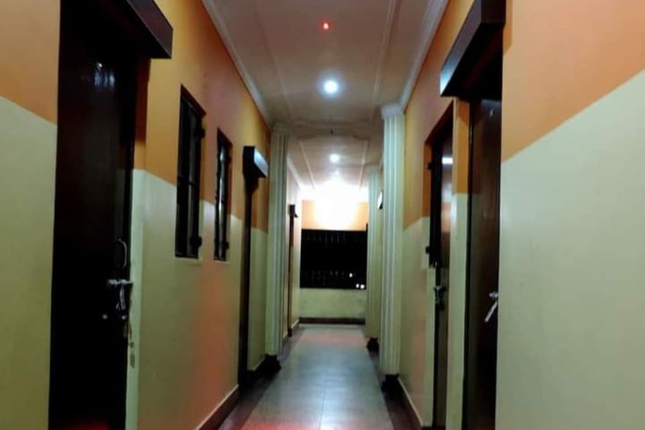 Hotel Interior 4 of 16