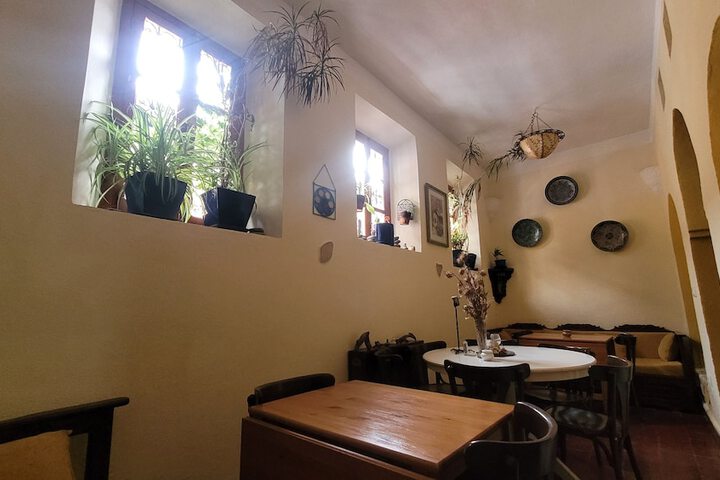 Room 21 of 51