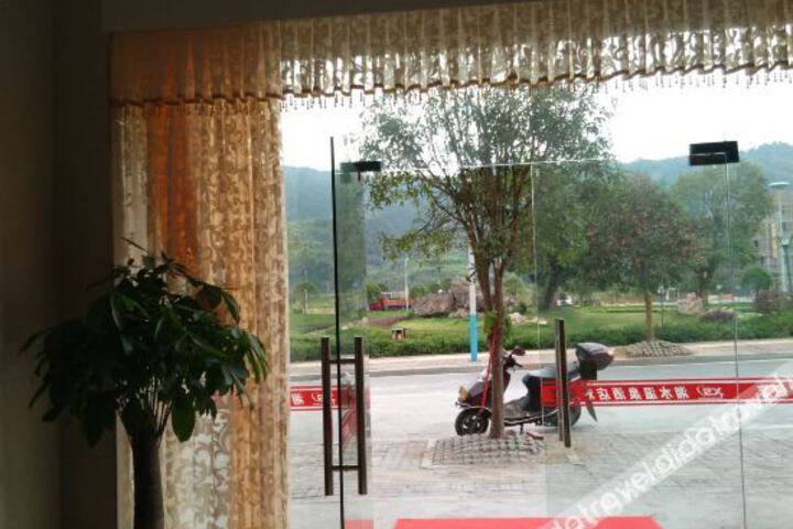 Hotel 5 of 24