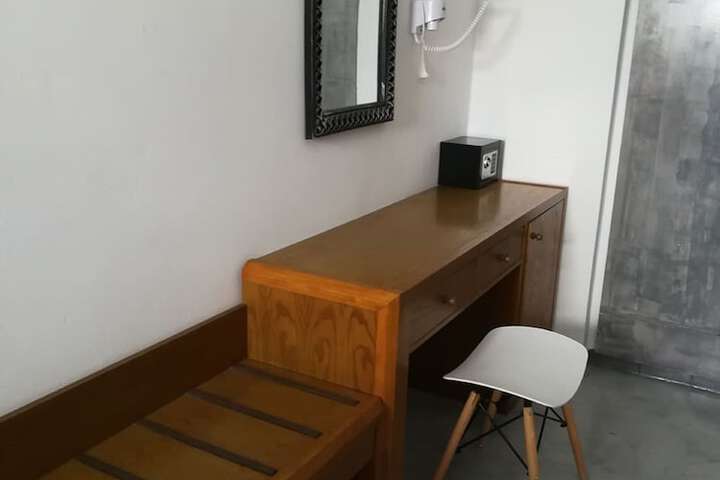 Room 5 of 35