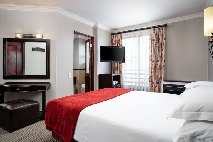 Room 12 of 85
