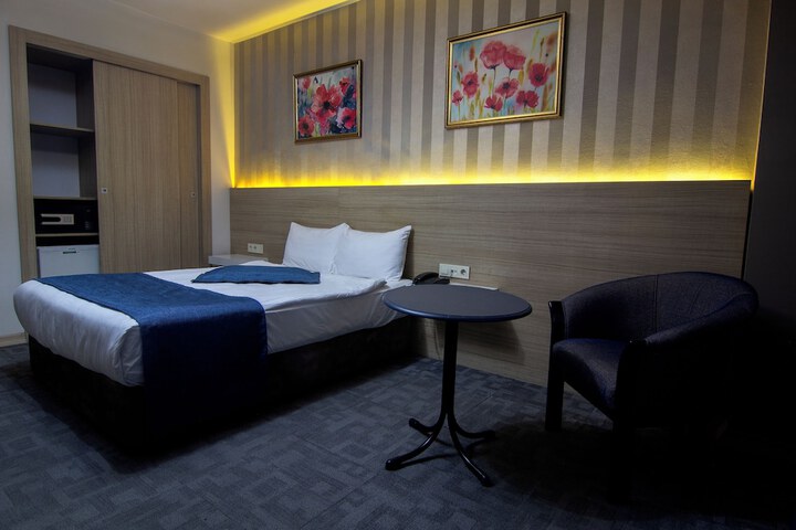 Room 20 of 101