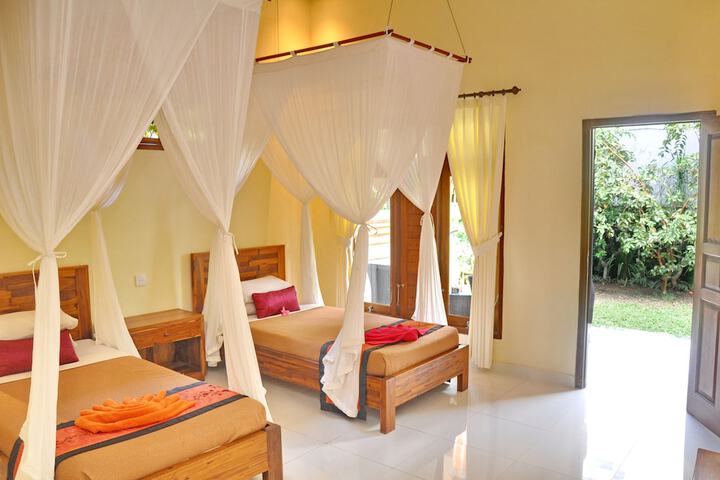 Room 4 of 43