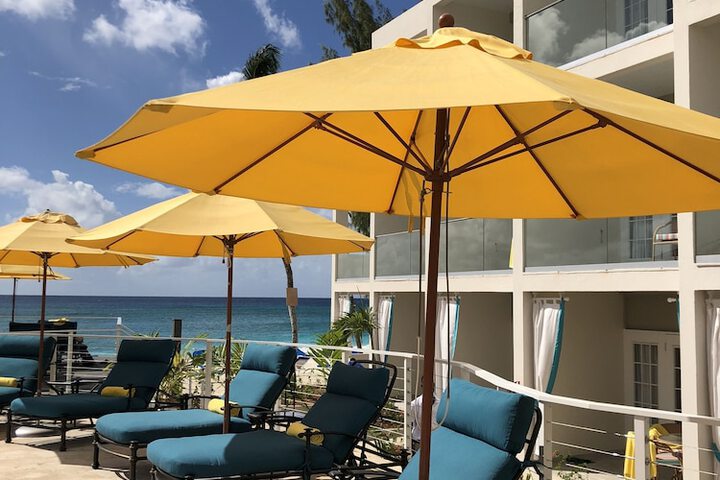 Sundeck 86 of 107