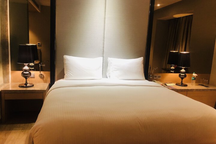 Room 10 of 55