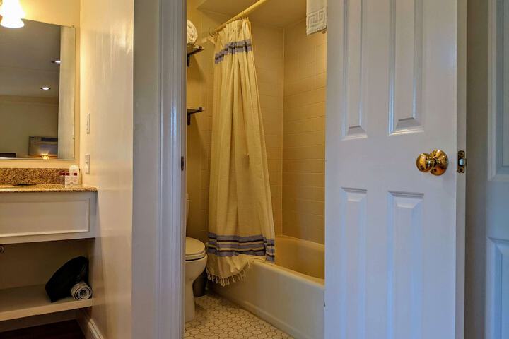 Room 218 of 258
