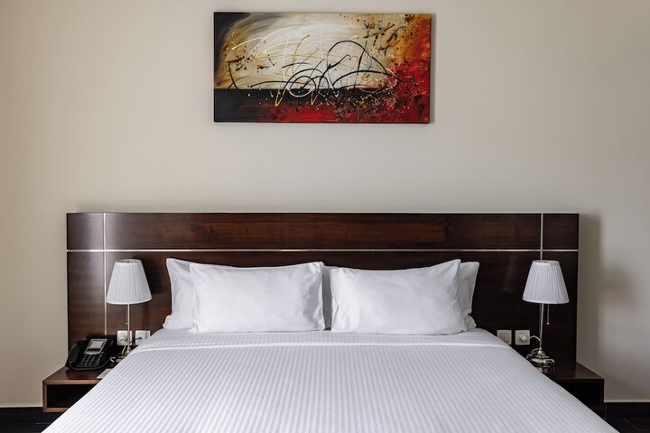 Room 10 of 53