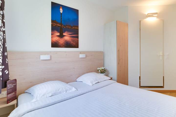 Room 16 of 54