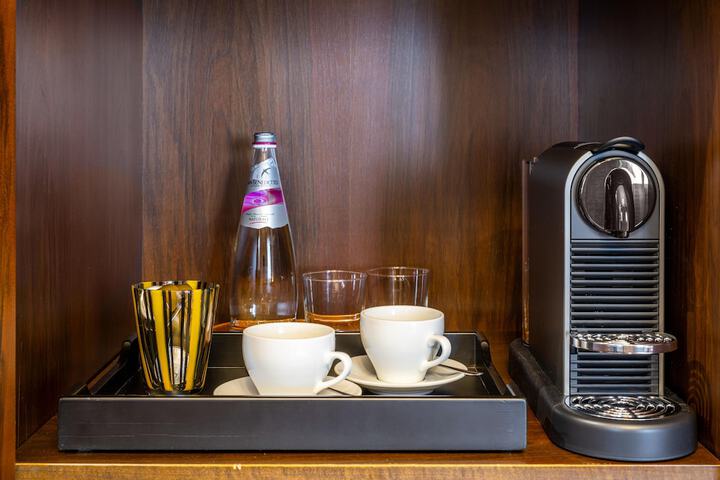 Breakfast/Coffee Service 23 of 41