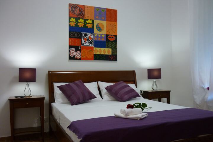 Room 4 of 48