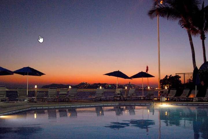 Hotel with Pool