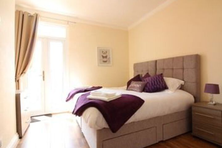 Room 15 of 27