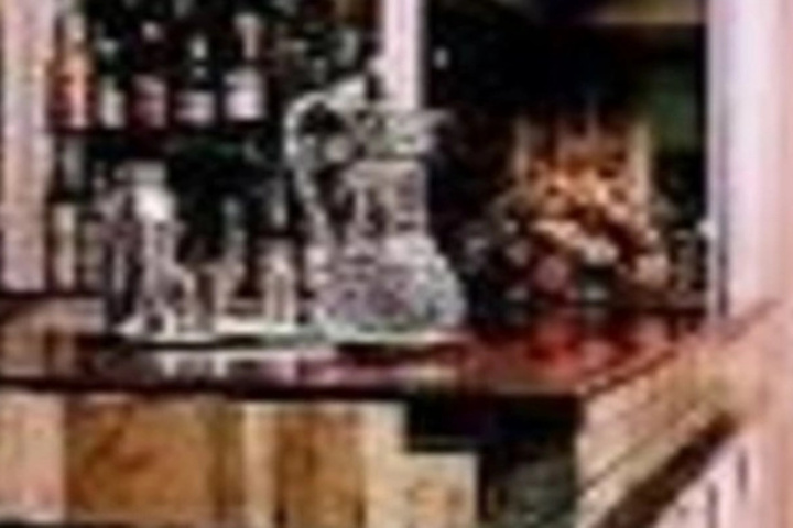 JOHN HOWARD HOTEL