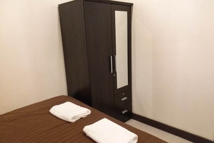 Room 12 of 68