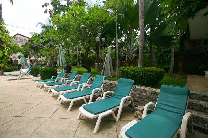 Sundeck 84 of 103