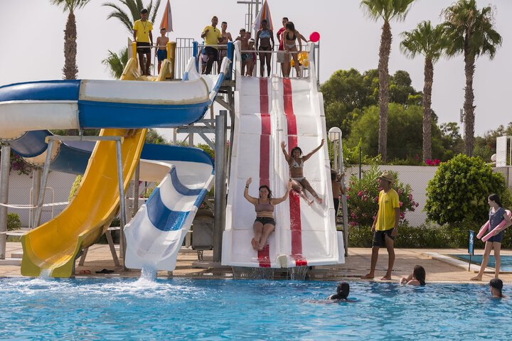 Pool Hotel