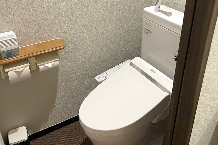 Room 12 of 42