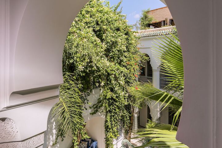 Hotel Exterior 53 of 60