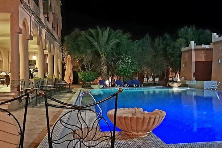 Pool Hotel