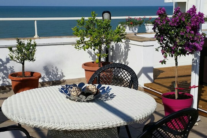 Sundeck 30 of 31