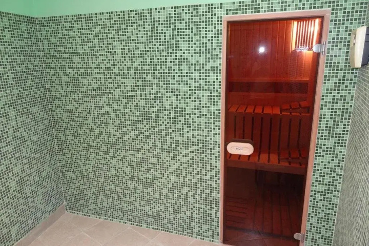 Room 10 of 10