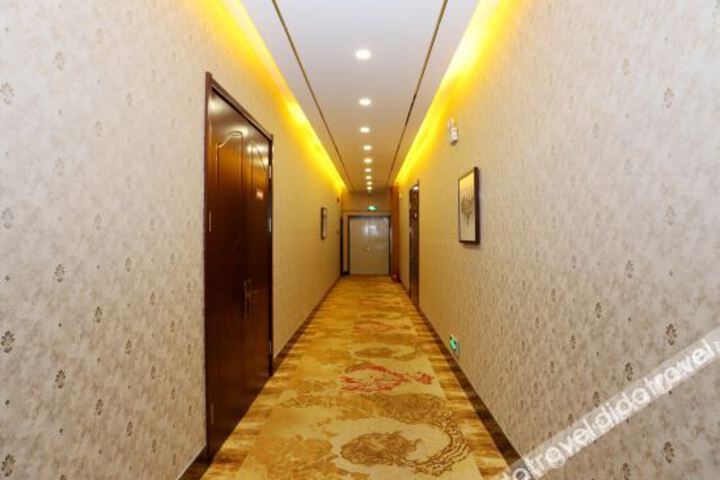 Hotel Interior 13 of 21