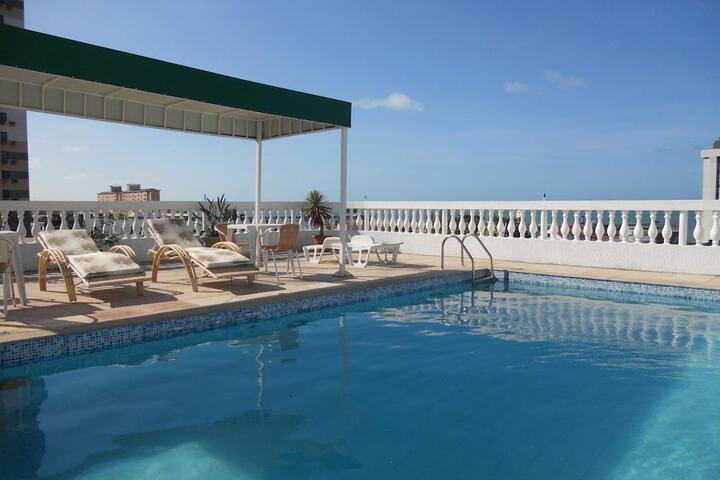Pool 28 of 60