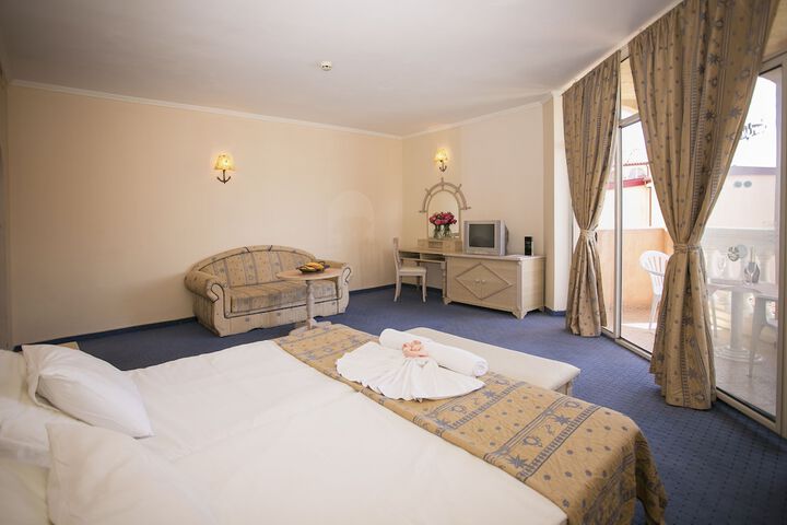 Room 26 of 124