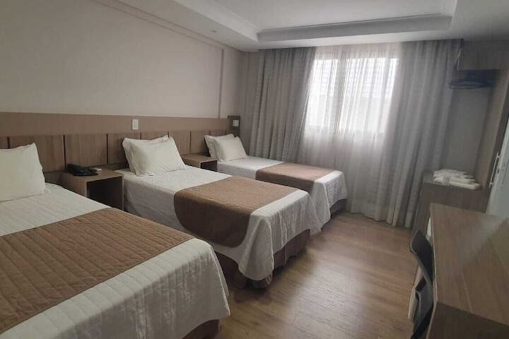 Room 18 of 34