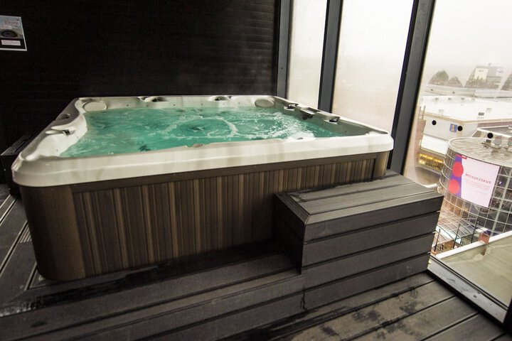 Pool 39 of 80