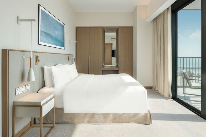 Room 9 of 70
