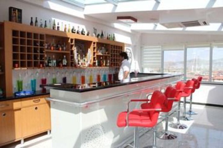 Hotel Bar