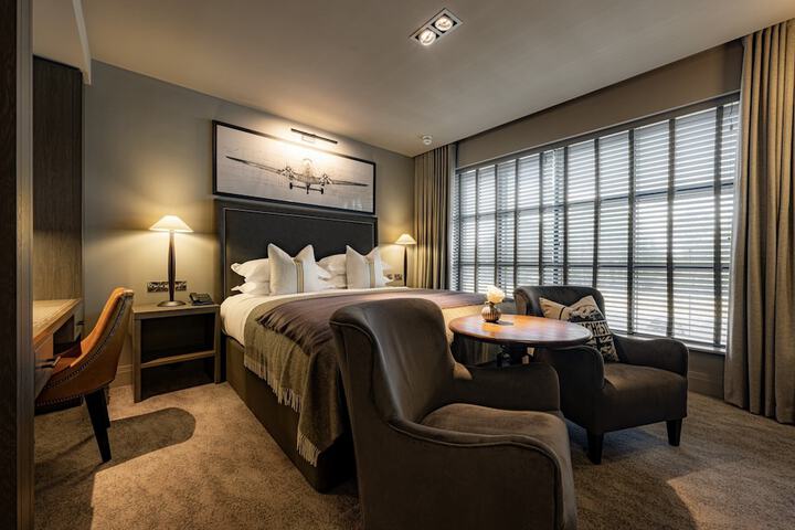 Room 27 of 109