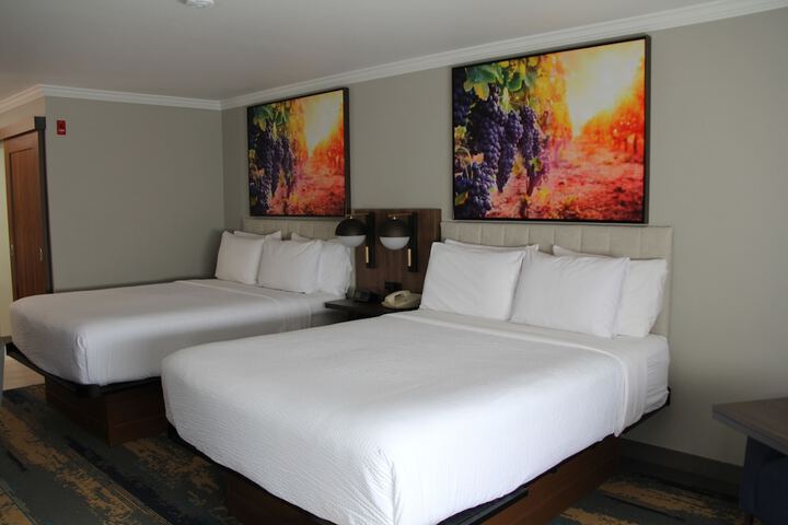 Room 34 of 97
