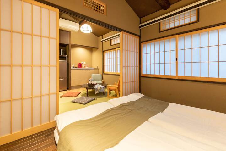 Room 5 of 31