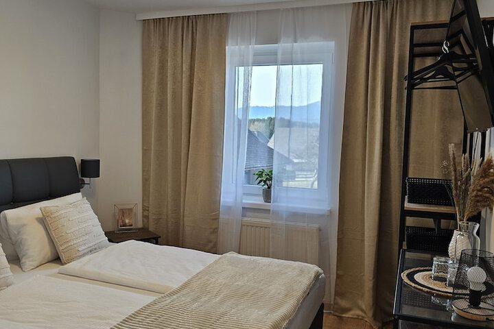 Room 3 of 57