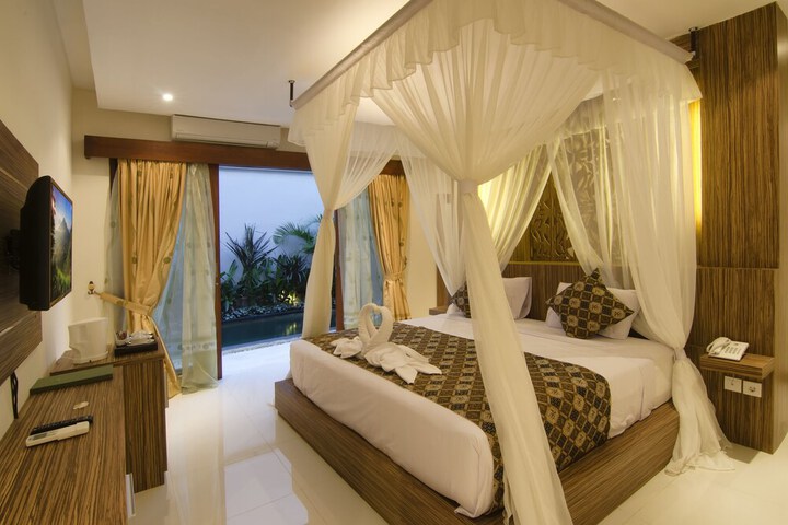 Room 5 of 62