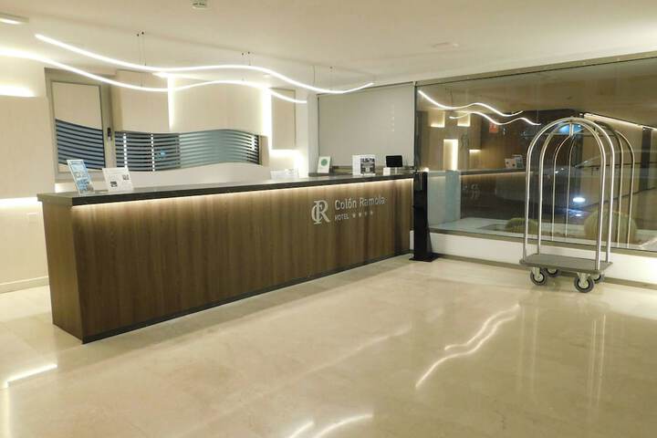 Check-in/check-out kiosk