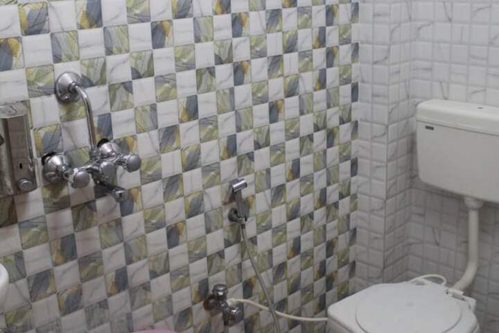 Room 15 of 23