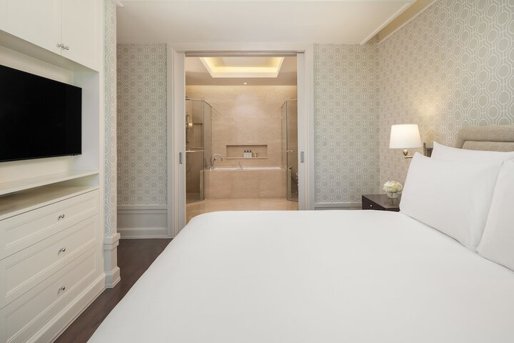 Room 49 of 152