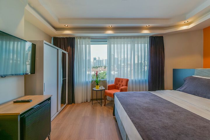 Room 26 of 34