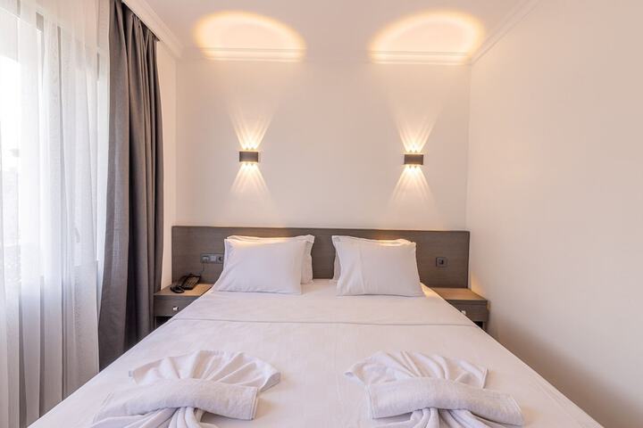 Room 11 of 54