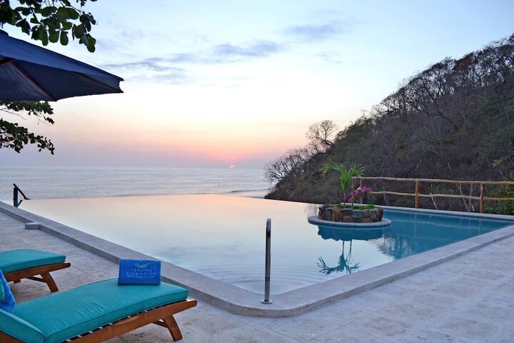 Paraiso Escondido Hotel Villas & Resort