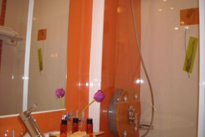 Photo 10